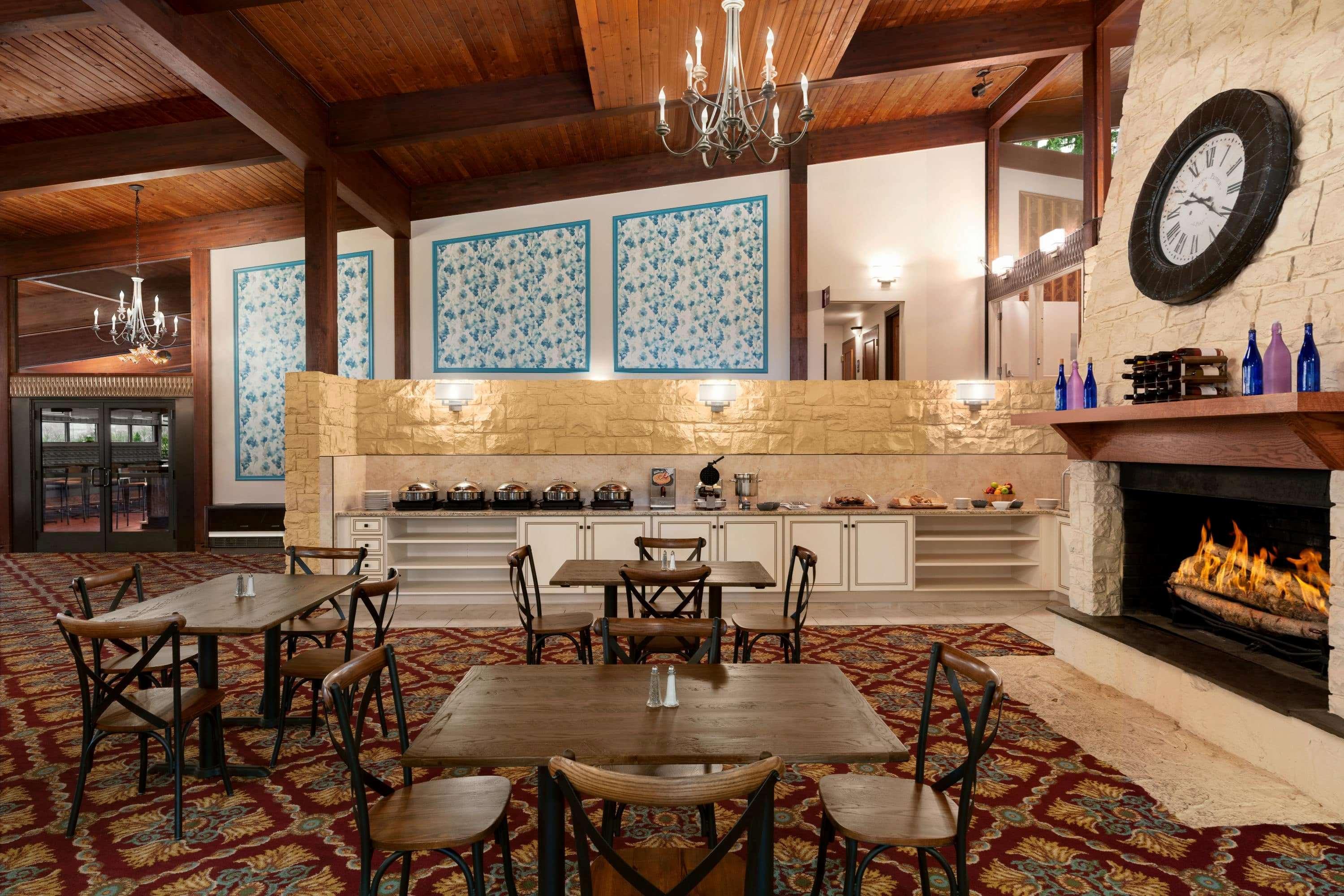 Отель Wyndham Garden State College Boalsburg Экстерьер фото