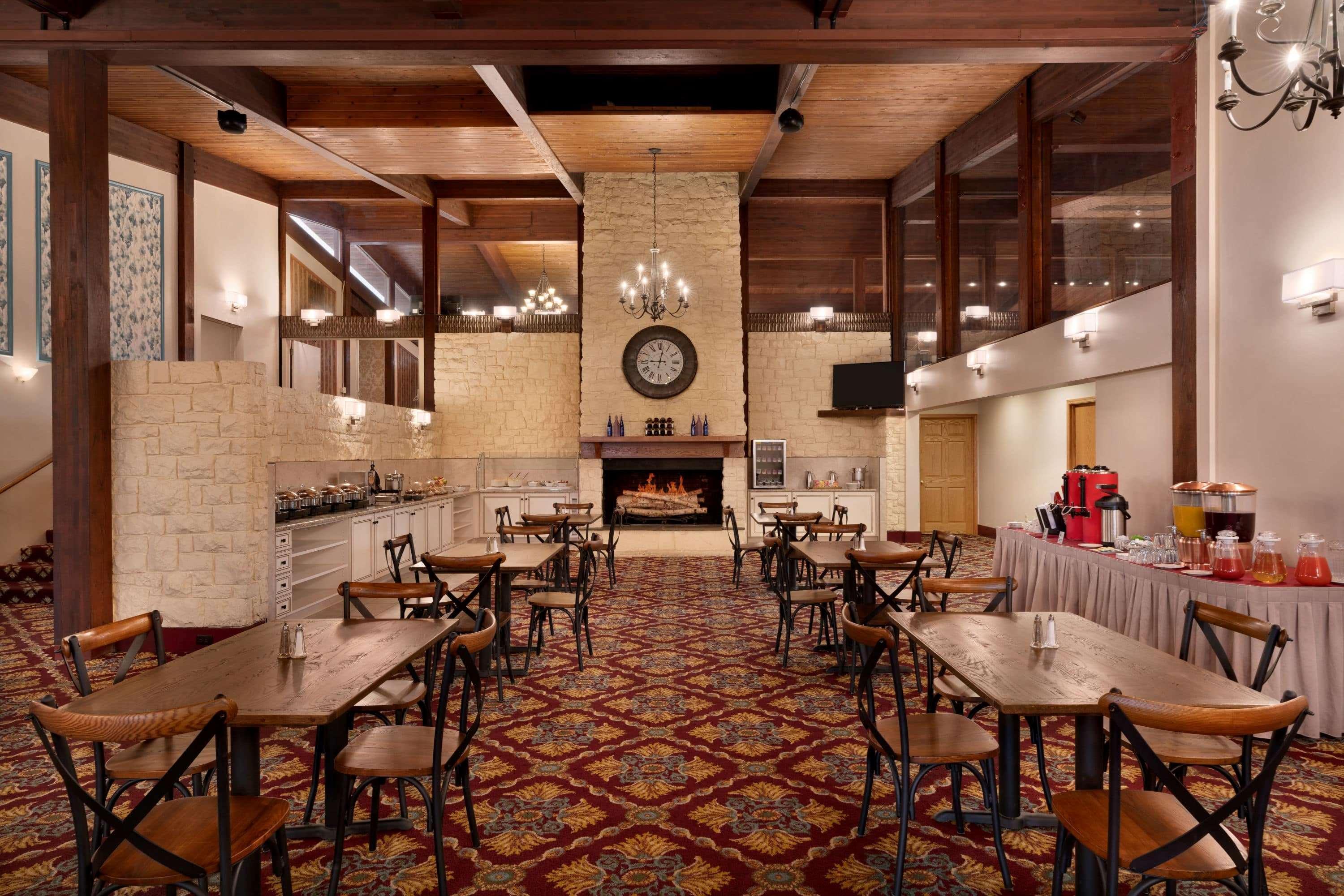 Отель Wyndham Garden State College Boalsburg Экстерьер фото